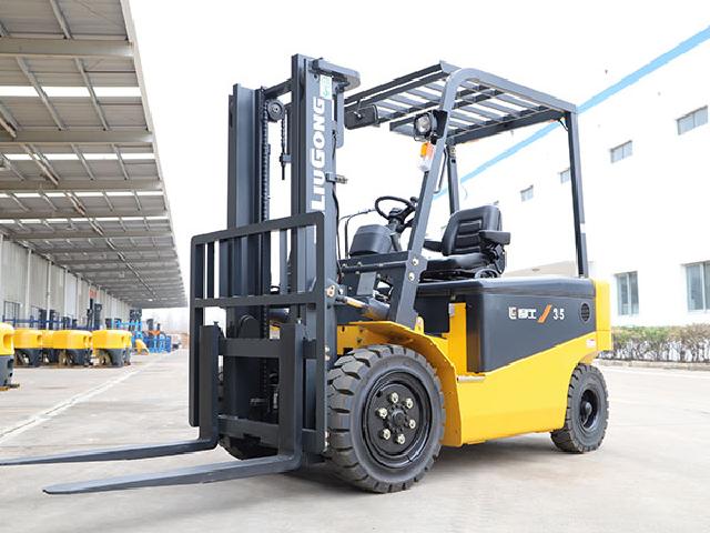 CLG系列四支點(diǎn)單驅(qū)3.0T~3.5T