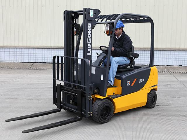 CLG系列四支點(diǎn)雙驅(qū)2.0T